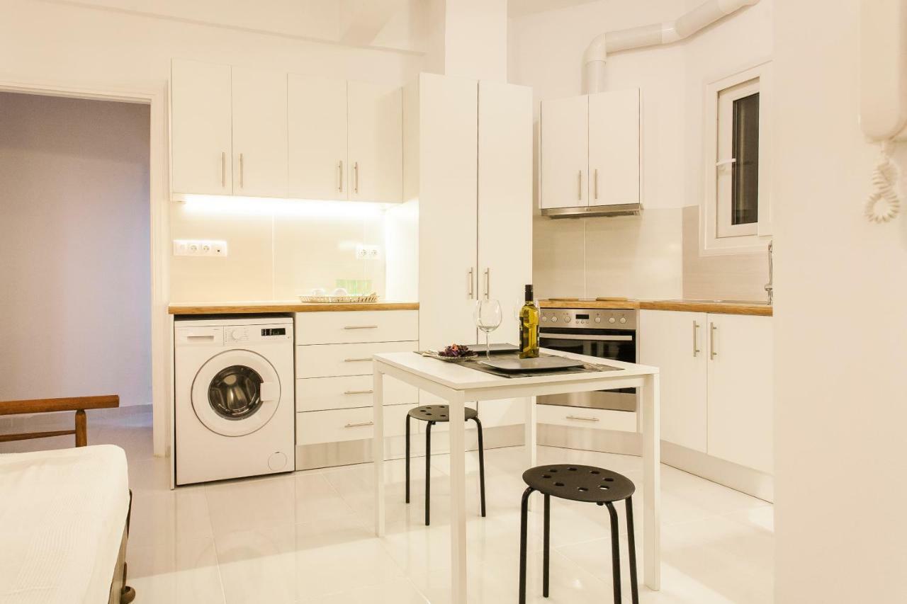 Classy And Stylish Private Apartment At Acropolis Museum Metro Station Athènes Extérieur photo